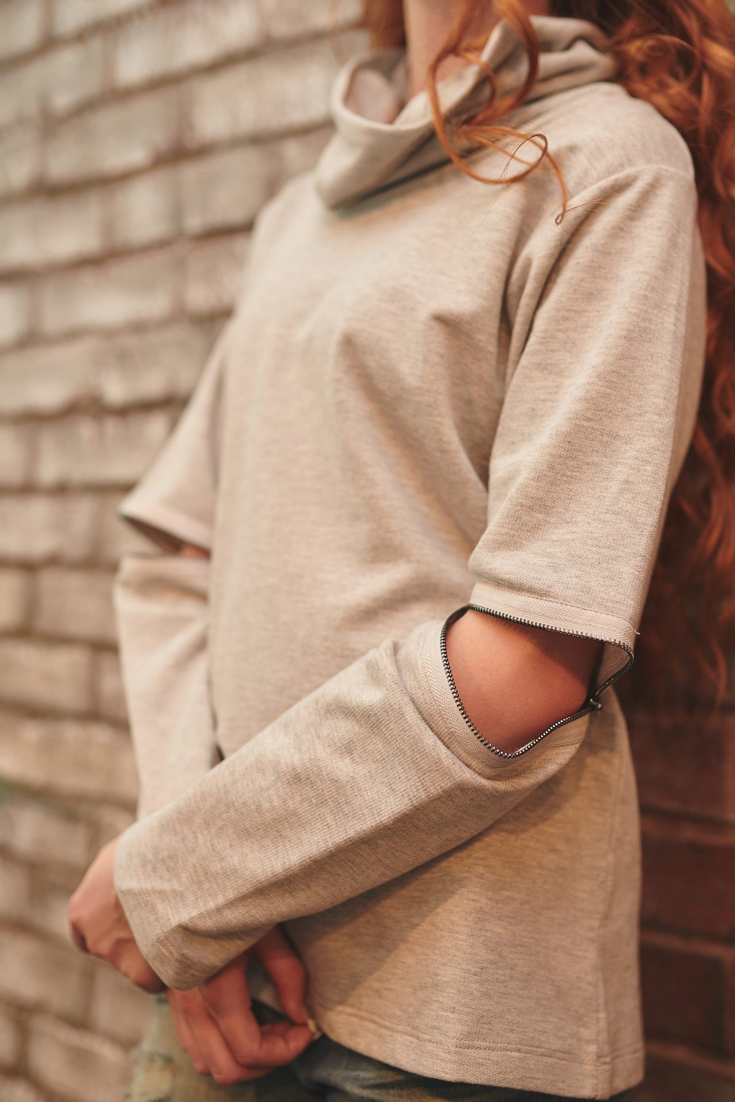 GRAY COWL LONG SLEEVE TOP WITH ZIPPER ELBOW