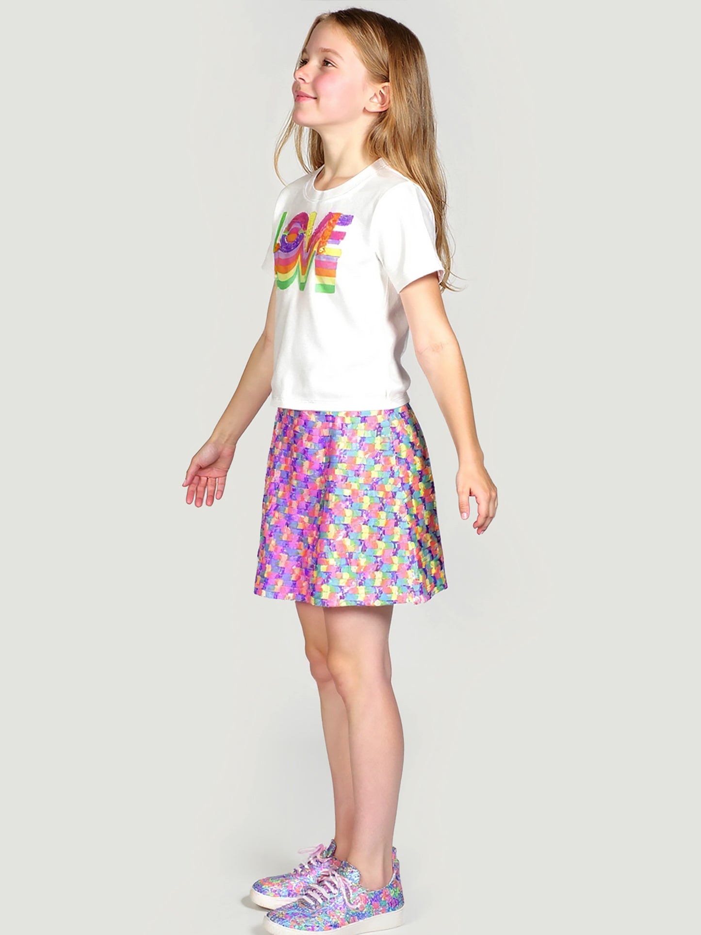 LOVE GRAPHIC SHORT SLEEVE TEE