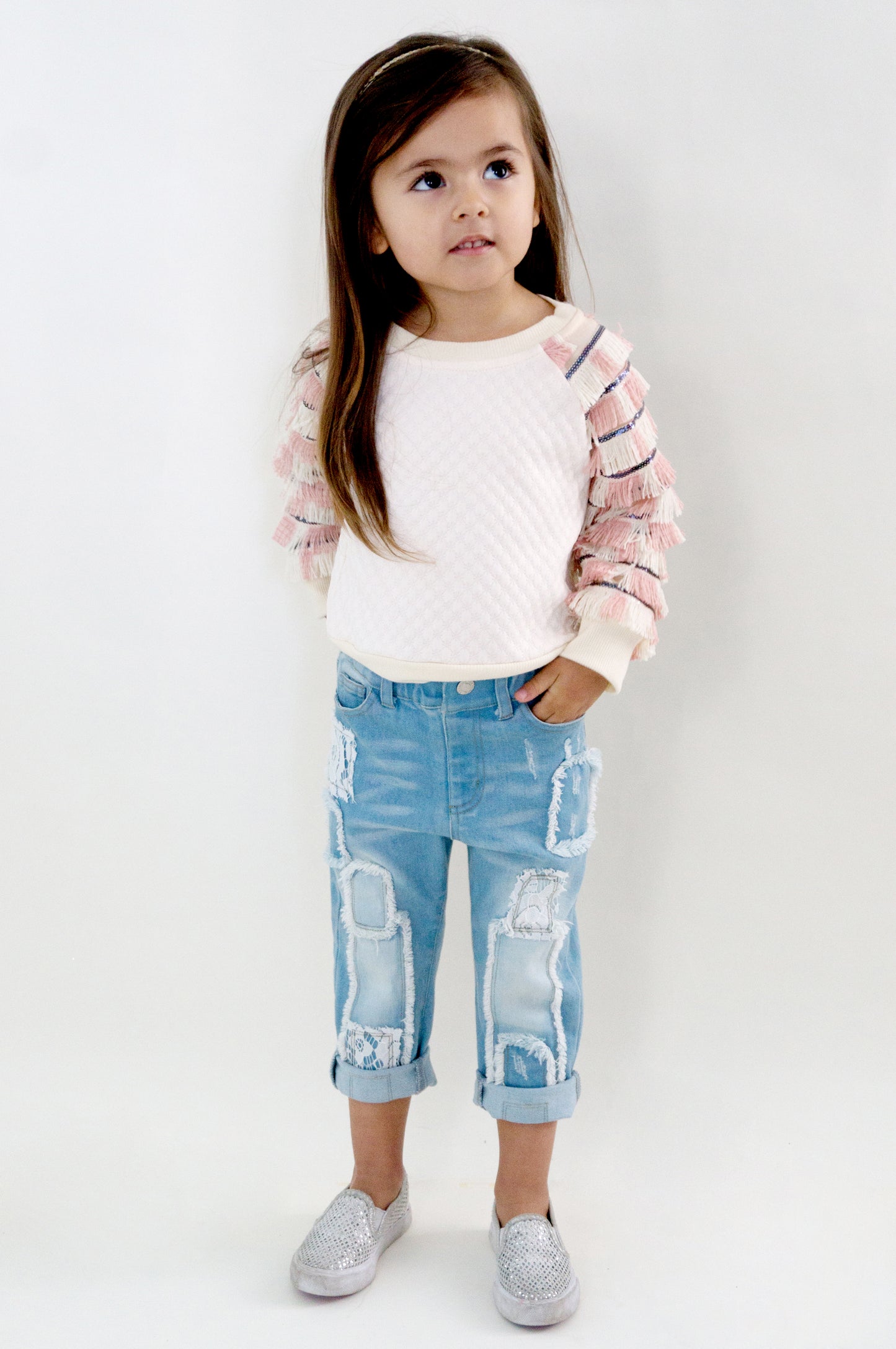 RAGLAN SWEATSHIRT W/ SEQUIN AND FRINGE SLEEVES