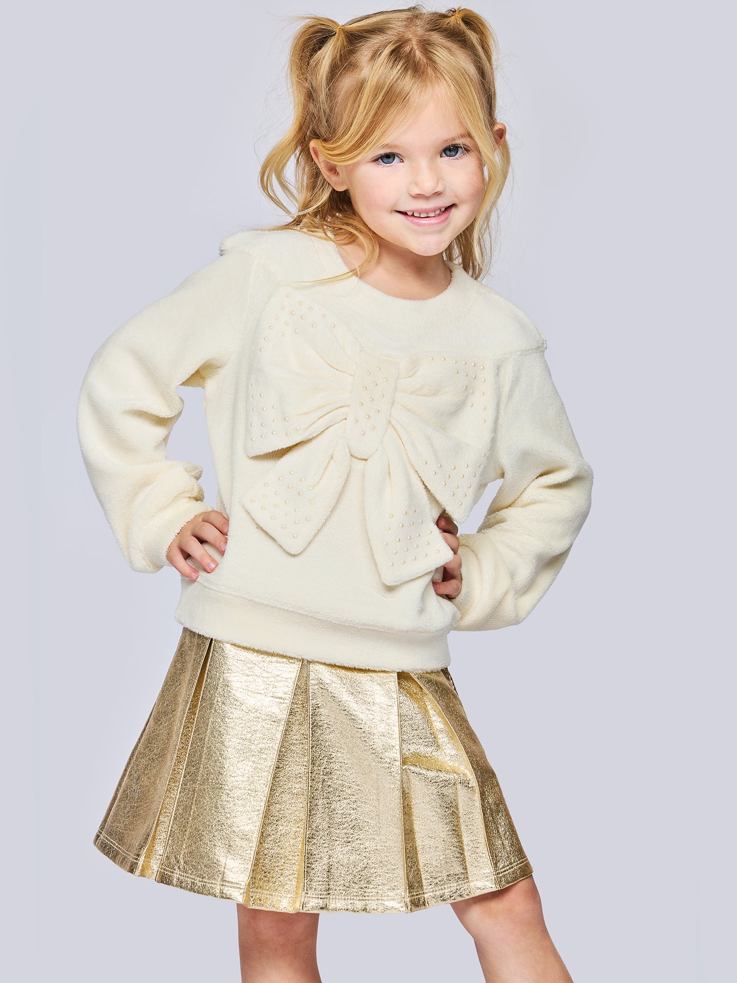 LONGSLEEVE SHERPA BOW TOP W/ PEARL HOTFIX
