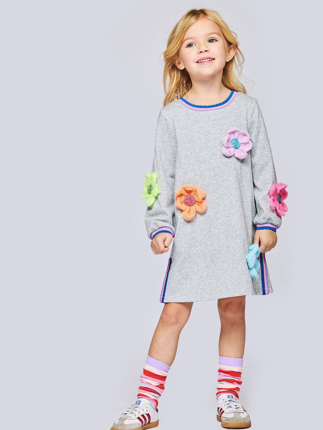 LONGSLEEVE DRESS WITH 3D FLOWERS