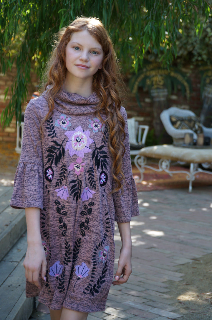 HALF BELL SLEEVE KNIT DRESS WITH EMBROIDERY