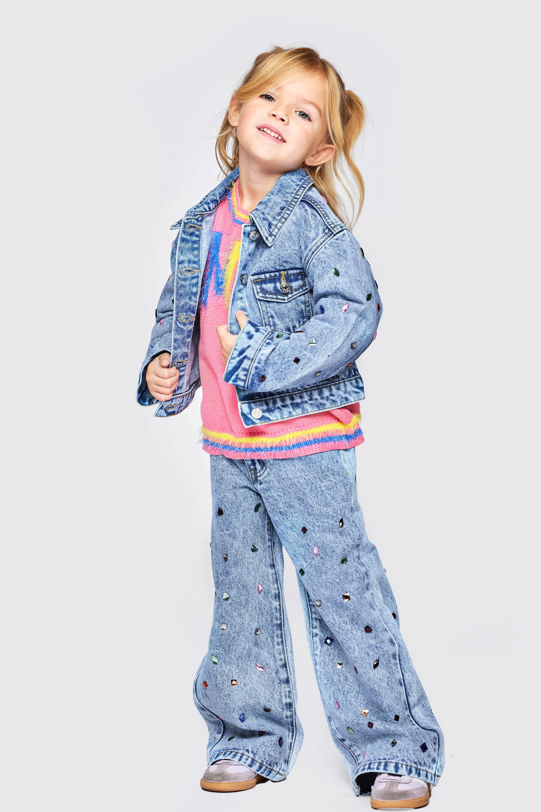 ACID WASH DENIM JACKET W/ RHINESTONES AT SLEEVES