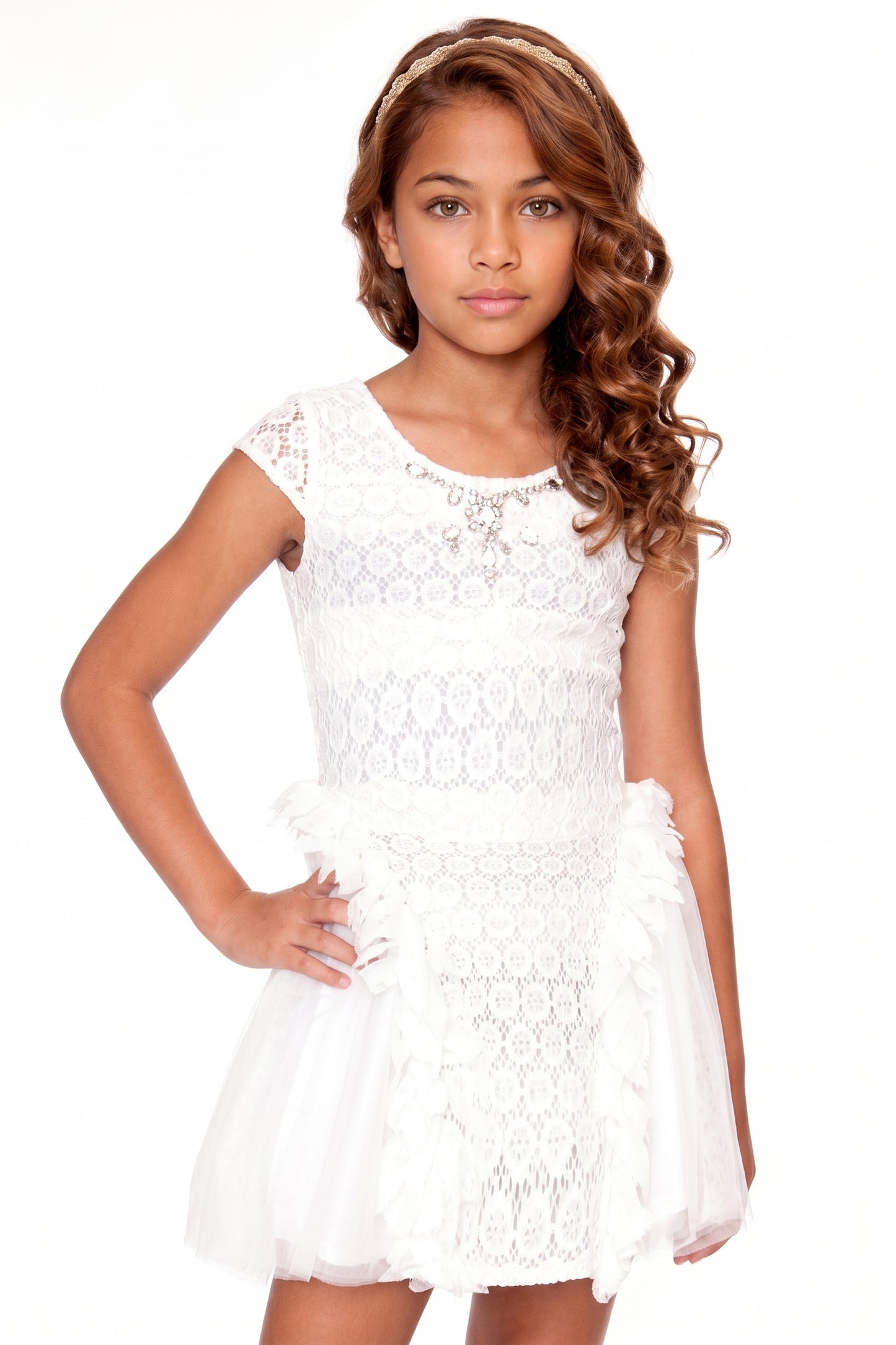WHITE SLEEVELESS TULLE DRESS WITH RHINESTONES AND SEQUINS