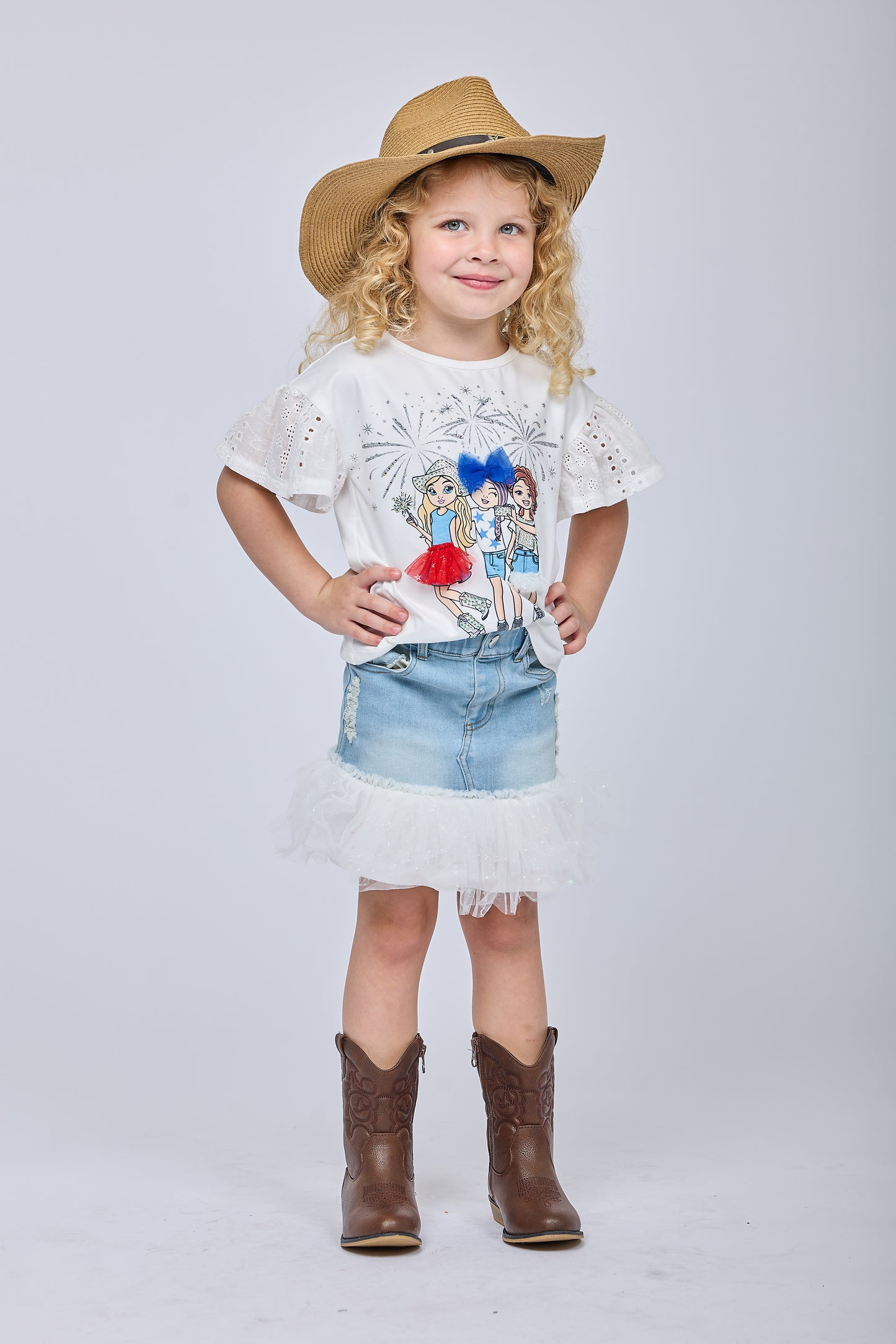 EYELET SLEEVE TOP W/ FRIENDS UNDER FIREWORKS GRAPHIC