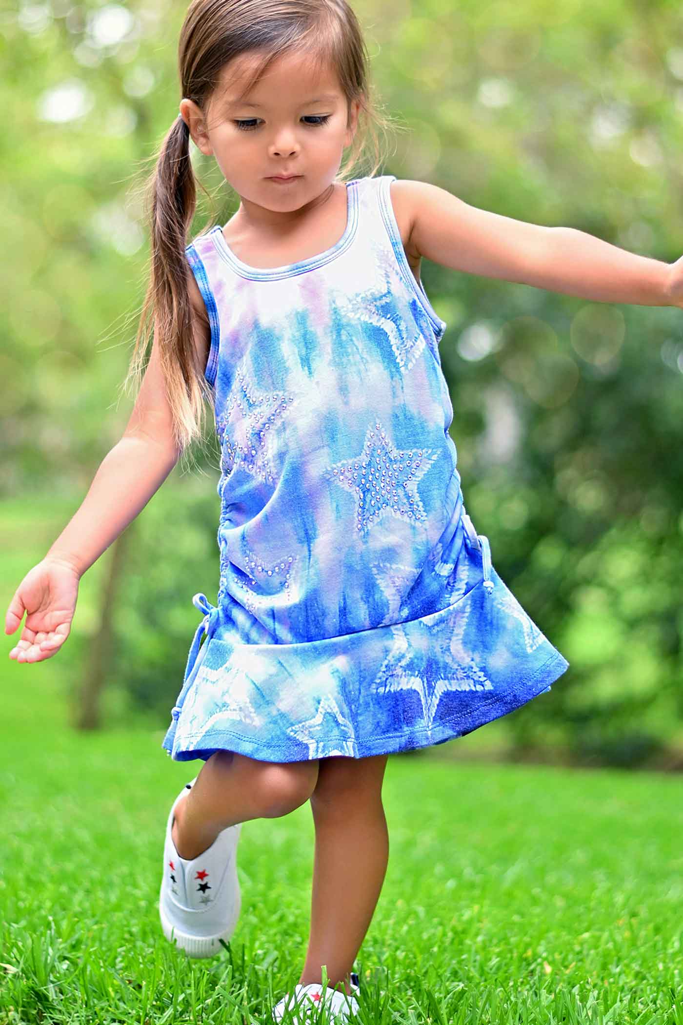 Baby Sara Little Girls Sleeveless Star Tie-Dye Dress