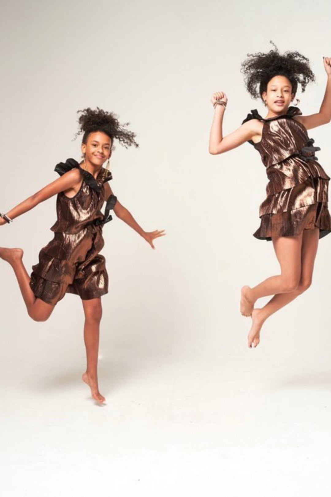 Girls Gold Metallic Pleated Party Dress