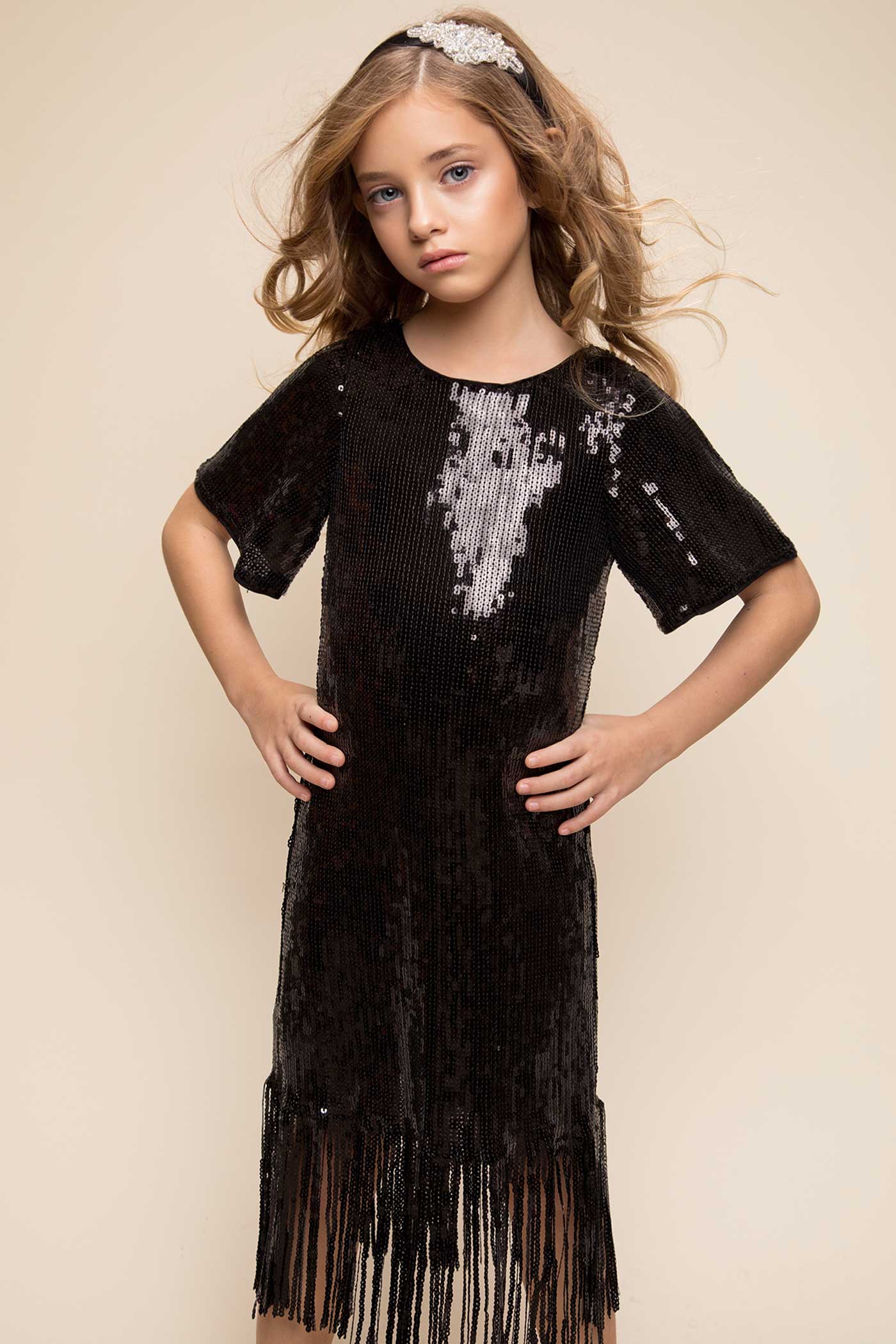 Hannah Banana short sleeve 20s retro style sequin fringe party dress